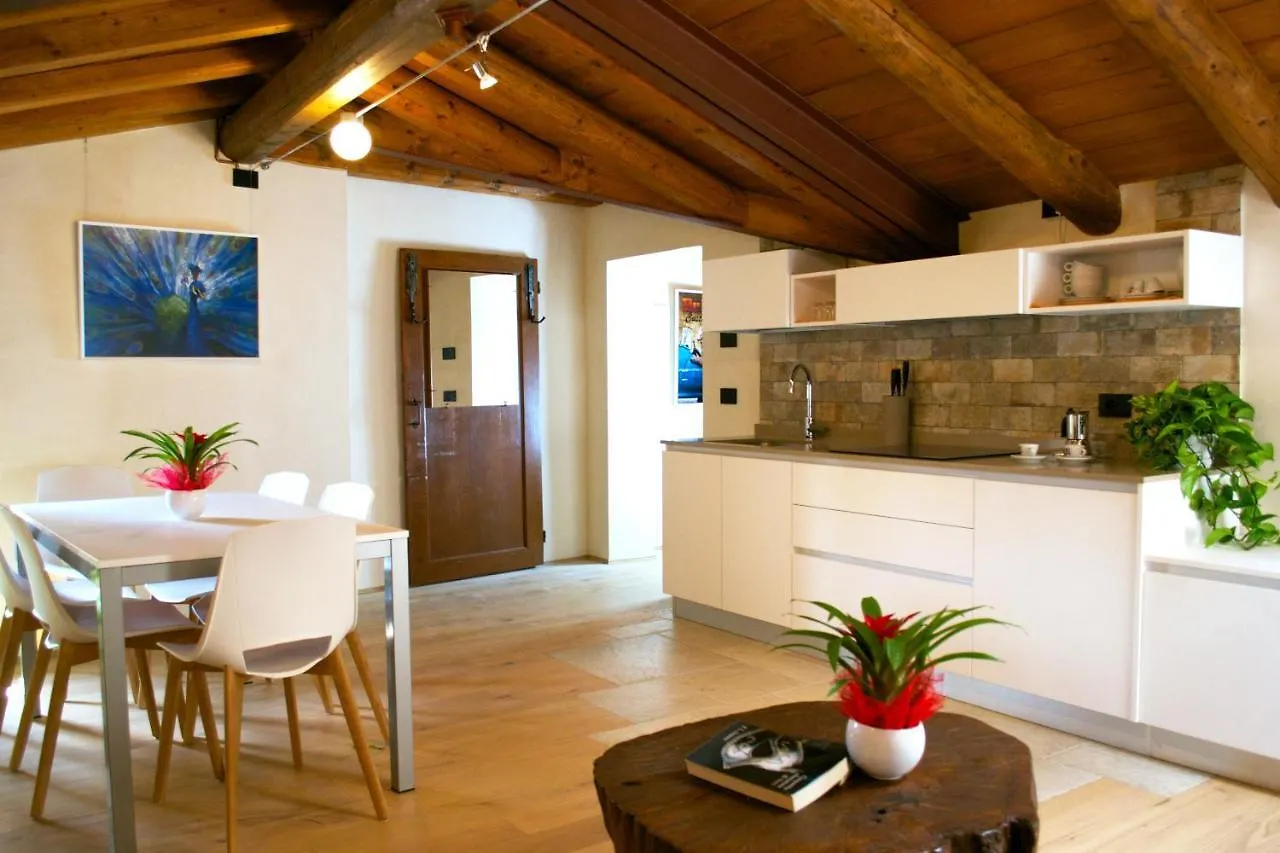 Residence Porta Della Muda Vittorio Veneto 0*,